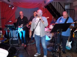 Cafe Revue
